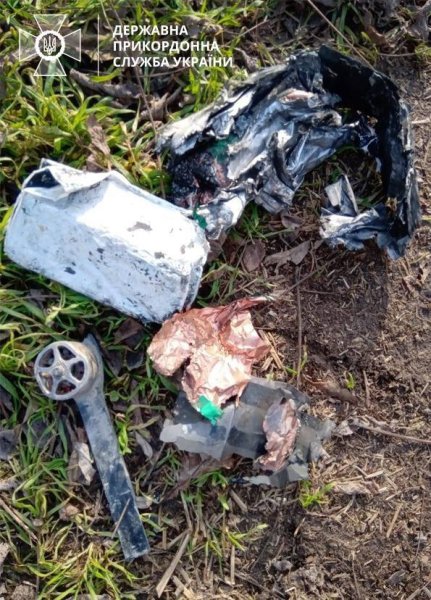 Прикордонники збили на Запорізькому напрямку сім ворожих дронів
Прикордонники збили на Запорізькому напрямку сім ворожих дронів