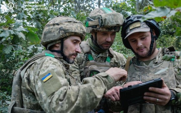 Українські прикордонники за тиждень знищили російські танки, бронетехніку та десятки безпілотників
Українські прикордонники за тиждень знищили російські танки, бронетехніку та десятки безпілотників