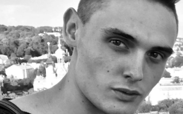 На війні загинув випускник факультету журналістики Львівського університету Роман Ряжських
На війні загинув випускник факультету журналістики Львівського університету Роман Ряжських
