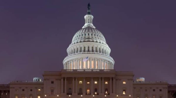 СМИ: "Угроза нацбезопасности" США связана с возможным запуском РФ ядерного оружия в космос СМИ: "Угроза нацбезопасности" США связана с возможным запуском РФ ядерного оружия в космос