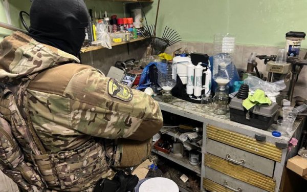 Правоохоронці вилучили у Києві та області наркотиків на 30 млн гривень
Правоохоронці вилучили у Києві та області наркотиків на 30 млн гривень