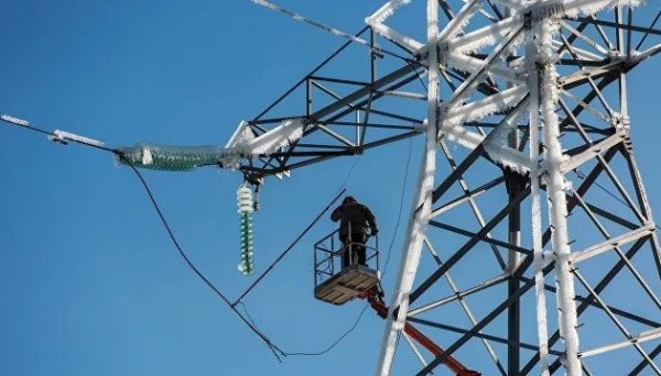 Через бойові дії і технічні причини без світла перебували споживачі п'яти областей - Міненерго