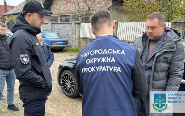Депутата Ужгородської міськради судитимуть за самовільне захоплення землі
Депутата Ужгородської міськради судитимуть за самовільне захоплення землі