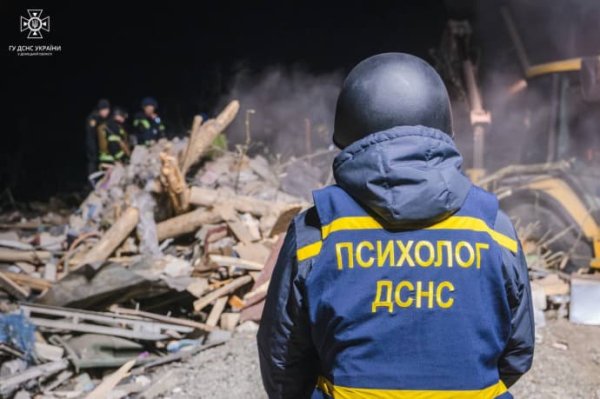 Обстрел Славянска и Краматорска: поиски продолжаются, под завалами может быть человек