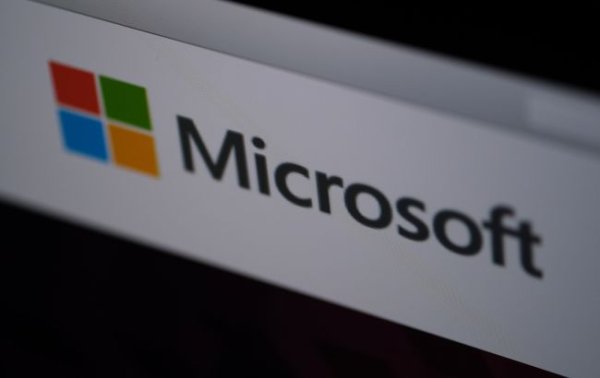 Microsoft обошла Apple в рейтинге техногигантов благодаря искусственному интеллекту
Microsoft обошла Apple в рейтинге техногигантов благодаря искусственному интеллекту