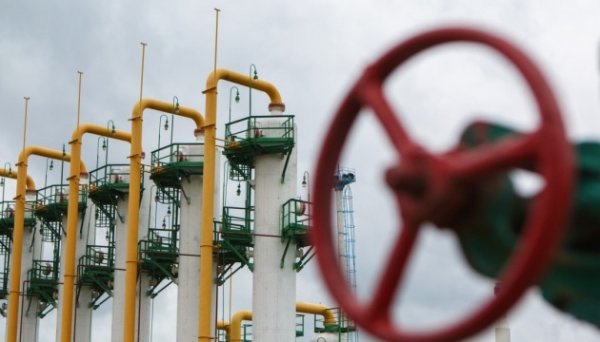 Ціна на газ у Європі впала більш як удвічі від початку року Ціна на газ у Європі впала більш як удвічі від початку року