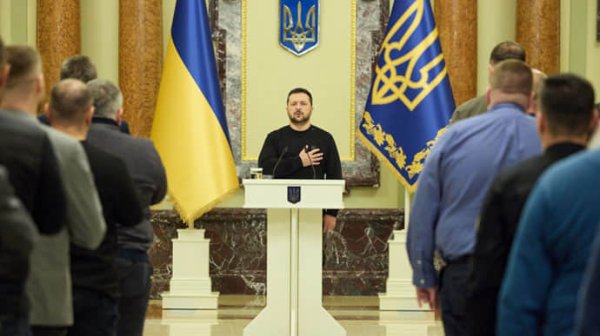 Зеленский поблагодарил работников оборонки: Собственного оружия стало втрое больше Зеленский поблагодарил работников оборонки: Собственного оружия стало втрое больше