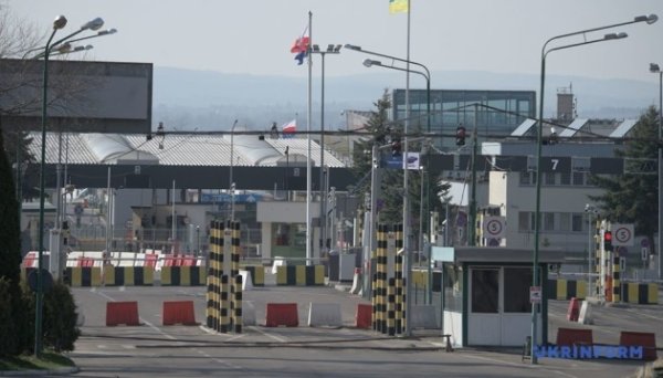 У Польщі розблокували рух до пункту пропуску «Медика – Шегині» У Польщі розблокували рух до пункту пропуску «Медика – Шегині»