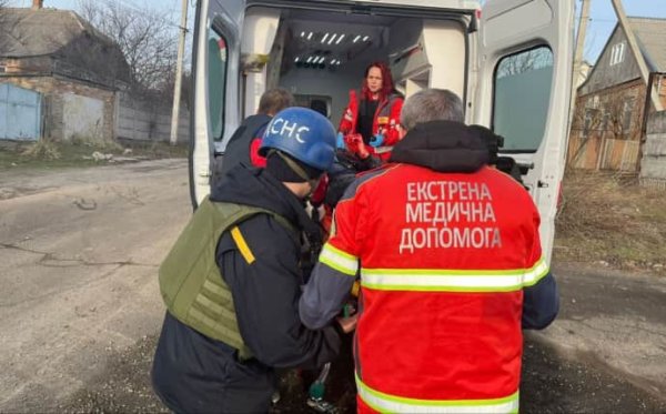 В Никополе из-за вражеских атак погиб мужчина, еще одна женщина ранена В Никополе из-за вражеских атак погиб мужчина, еще одна женщина ранена