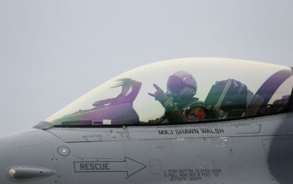 Летчик рассказал о подготовке на F-16 и показал фото уже украинского самолета
Летчик рассказал о подготовке на F-16 и показал фото уже украинского самолета