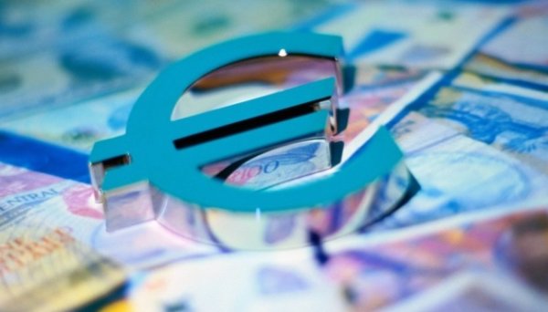 Лідери ЄС закликали зміцнювати євро