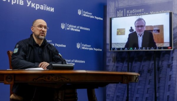 Прем’єри України та Чехії обговорили можливості спільного виробництва зброї і боєприпасів Прем’єри України та Чехії обговорили можливості спільного виробництва зброї і боєприпасів