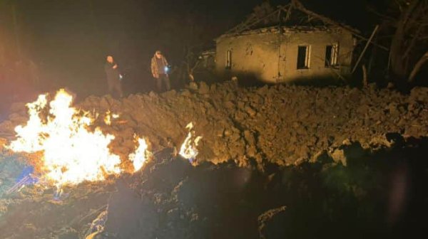 Оккупанты обстреляли Покровск в Донецкой области: ребенок и пожилая женщина получили ранения Оккупанты обстреляли Покровск в Донецкой области: ребенок и пожилая женщина получили ранения