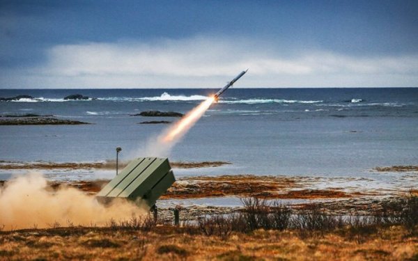 США оголосили про надання Україні пакета військової допомоги вартістю 250 млн доларів
США оголосили про надання Україні пакета військової допомоги вартістю 250 млн доларів