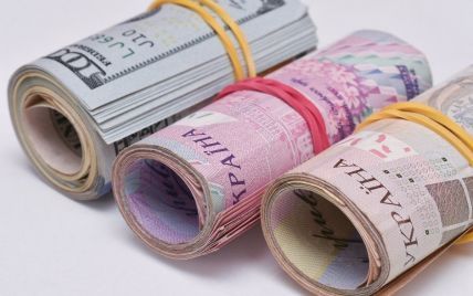 Курс валют на выходные, 2-3 марта: сколько стоят доллар, евро и злотый
Курс валют на выходные, 2-3 марта: сколько стоят доллар, евро и злотый
