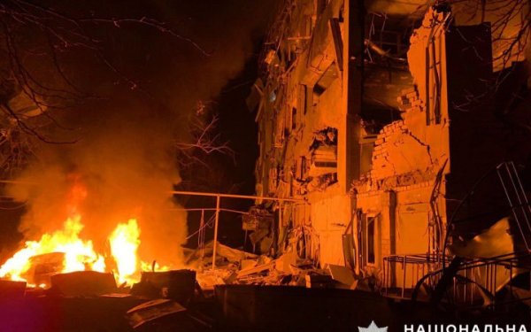 Окупаційні війська РФ "накрили вогнем" Херсон та Берислав
                                