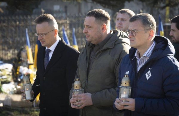 
Сийярто в Ужгороде. Все подробности встречи представителей Украины и Венгрии 