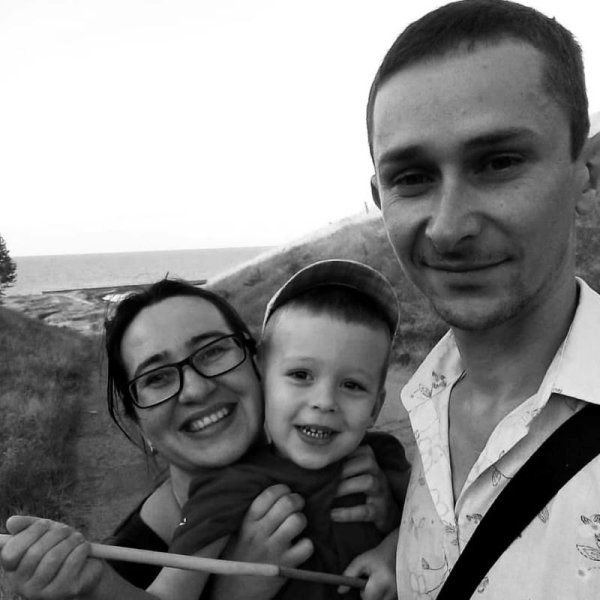 Унаслідок атаки росіян по Харкову загинула прокурорка, її чоловік та три сини
Унаслідок атаки росіян по Харкову загинула прокурорка, її чоловік та три сини