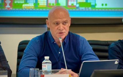 Труханов показал свои декларации за два года: одолжил у мамы $200 тыс.
Труханов показал свои декларации за два года: одолжил у мамы $200 тыс.