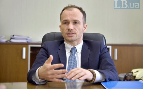 Малюська розповів у Давосі, яким має бути договір, що підтвердить закінчення війни з Росією
Малюська розповів у Давосі, яким має бути договір, що підтвердить закінчення війни з Росією