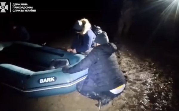 Прикордонники затримали ще чотирьох втікачів до Угорщини
Прикордонники затримали ще чотирьох втікачів до Угорщини