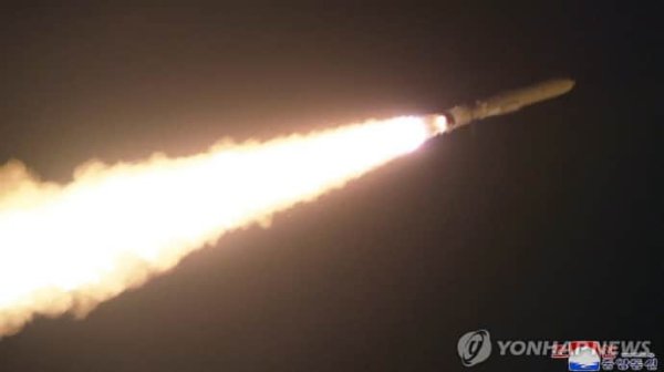 Северная Корея запустила несколько крылатых ракет с восточного побережья Северная Корея запустила несколько крылатых ракет с восточного побережья