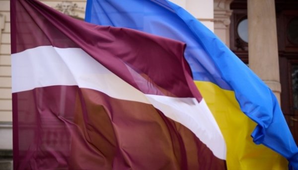 Латвія від початку повномасштабної війни надала допомогу Україні на €595 мільйонів Латвія від початку повномасштабної війни надала допомогу Україні на €595 мільйонів