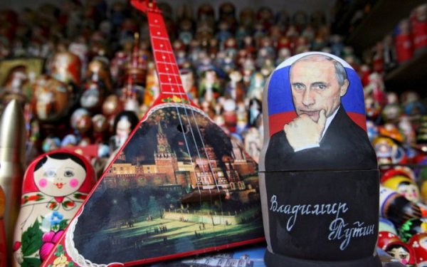 Росіяни готують колаборантів до фальсифікацій виборів президента РФ на окупованих територіях України
Росіяни готують колаборантів до фальсифікацій виборів президента РФ на окупованих територіях України