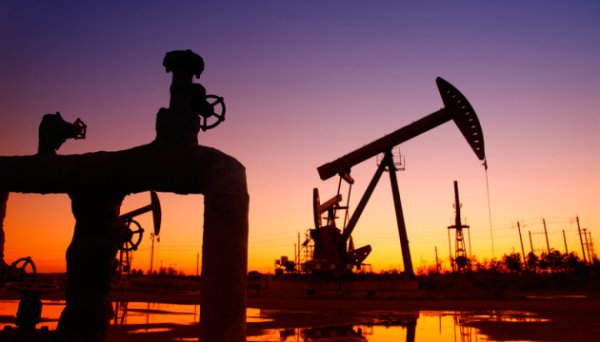Нафта дорожчає на тлі інцидентів у Червоному морі та скорочення видобутку у Лівії Нафта дорожчає на тлі інцидентів у Червоному морі та скорочення видобутку у Лівії