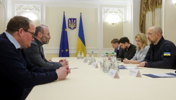 Шмигаль обговорив із Вебером необхідність посилення санкцій проти РФ Шмигаль обговорив із Вебером необхідність посилення санкцій проти РФ