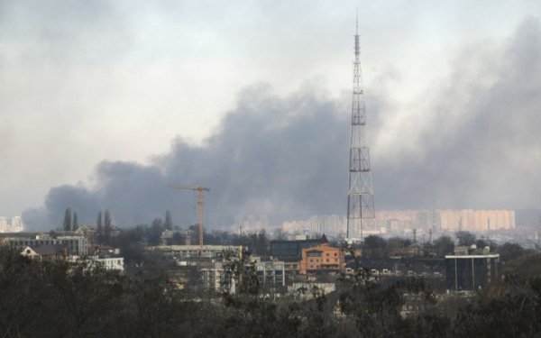 Кількість жертв ракетної атаки по Києву збільшилась до 17
Кількість жертв ракетної атаки по Києву збільшилась до 17