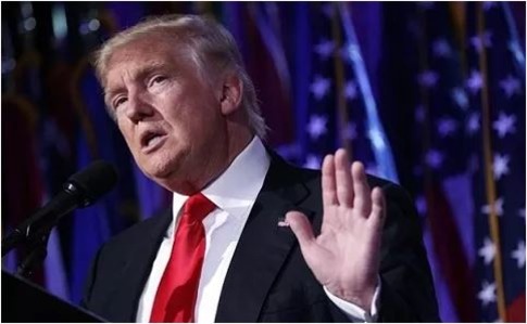 Трамп решил отложить новые санкции против РФ - WP Трамп решил отложить новые санкции против РФ - WP