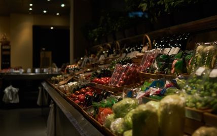 Цены ползут вверх: сколько украинцы заплатят за молоко, мясо и алкоголь
Цены ползут вверх: сколько украинцы заплатят за молоко, мясо и алкоголь