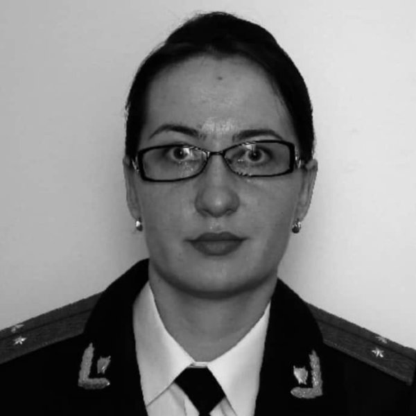 Погибшая в Харькове мать троих детей – прокурор, тела будут опознавать по образцам ДНК Погибшая в Харькове мать троих детей – прокурор, тела будут опознавать по образцам ДНК
