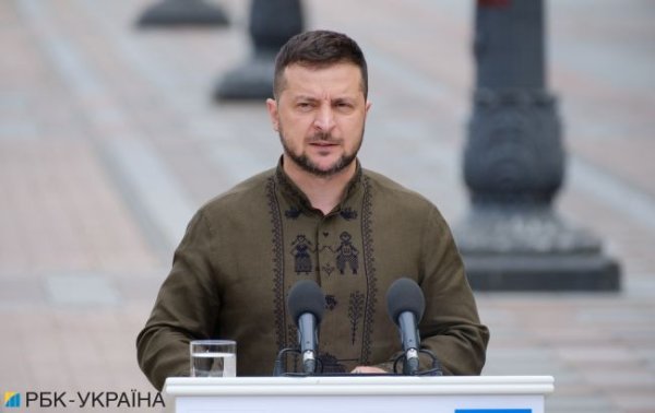 Зеленский на следующей неделе может посетить Швейцарию, - СМИ
Зеленский на следующей неделе может посетить Швейцарию, - СМИ