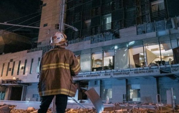 Удар по центру Харькова: поврежден отель Kharkiv Palace и жилой дом, 21 пострадавших
Удар по центру Харькова: поврежден отель Kharkiv Palace и жилой дом, 21 пострадавших