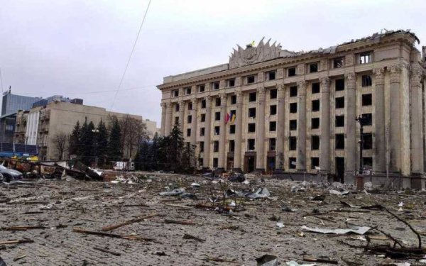 Росіяни тричі за ранок обстріляли Харків
Росіяни тричі за ранок обстріляли Харків