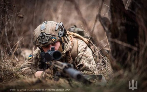 РФ далі намагається вибити ЗСУ із плацдармів на лівобережжі Дніпра. Атаки були безуспішними, − Генштаб
РФ далі намагається вибити ЗСУ із плацдармів на лівобережжі Дніпра. Атаки були безуспішними, − Генштаб