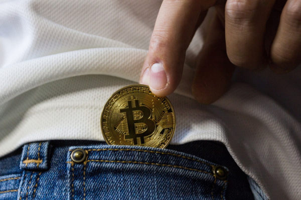 Биткоин преодолел отметку в $43 000, SEC обвинила HyperFund в мошенничестве: что нового на рынке
Биткоин преодолел отметку в $43 000, SEC обвинила HyperFund в мошенничестве: что нового на рынке