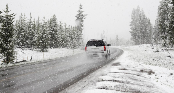 Водіїв попередили про погіршення погодних умов та небезпеку на дорогах