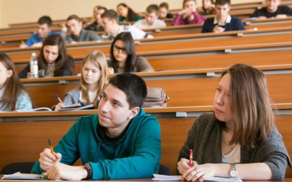 В Україні зменшать кількість вишів через скорочення кількості абітурієнтів, - заступник міністра освіти
В Україні зменшать кількість вишів через скорочення кількості абітурієнтів, - заступник міністра освіти