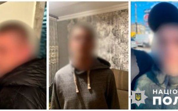 Поліція встановила осіб, які напали на квартиру журналіста Ніколова
Поліція встановила осіб, які напали на квартиру журналіста Ніколова