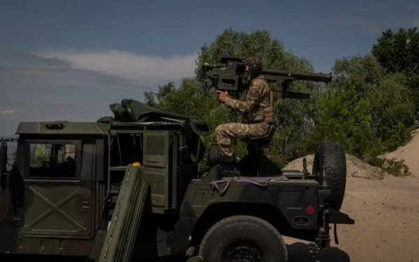 Уночі ЗСУ вперше застосували систему ППО проєкту FrankenSAM проти ворожих дронів
Уночі ЗСУ вперше застосували систему ППО проєкту FrankenSAM проти ворожих дронів