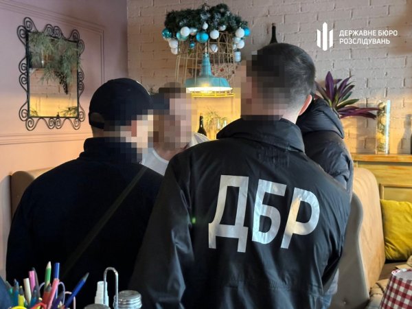 Дело Гринкевичей. Как бизнесмены из Львова "зарабатывали" миллионы на армии
Дело Гринкевичей. Как бизнесмены из Львова "зарабатывали" миллионы на армии
