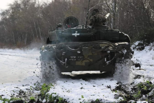 Потери врага за 3 января: 780 российских оккупантов, 12 танков и 5 БПЛА
Потери врага за 3 января: 780 российских оккупантов, 12 танков и 5 БПЛА