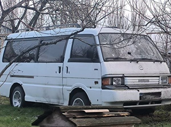 Росіяни атакували Нікополь з артилерії та дронами
Росіяни атакували Нікополь з артилерії та дронами