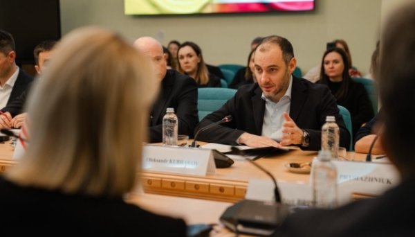 Кубраков і Пріцкер обговорили розвиток українського експорту та логістичних шляхів Кубраков і Пріцкер обговорили розвиток українського експорту та логістичних шляхів