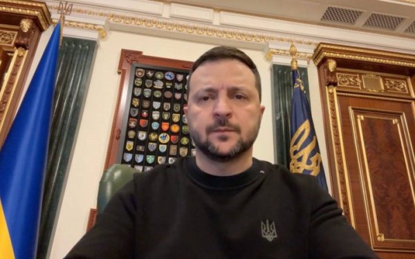 Випереджати ворога у якості роботи з дронами – це одне з головних завдань року, - Зеленський
Випереджати ворога у якості роботи з дронами – це одне з головних завдань року, - Зеленський