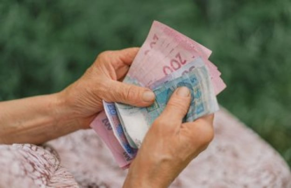 Повышение пенсий: Кто и сколько будет получать
Повышение пенсий: Кто и сколько будет получать