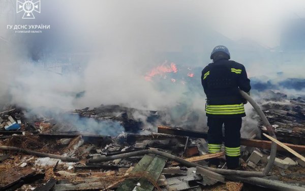 Росіяни обстріляли 10 громад Сумщини
Росіяни обстріляли 10 громад Сумщини